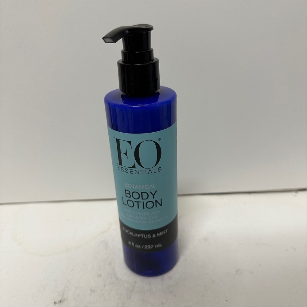 EO Essentials Botanical Body Lotion Eucalyptus & Mint 8 OZ